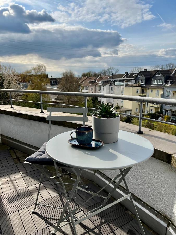 Sunset Apartment: Free Parking + Balcony + Netflix Эссен Экстерьер фото